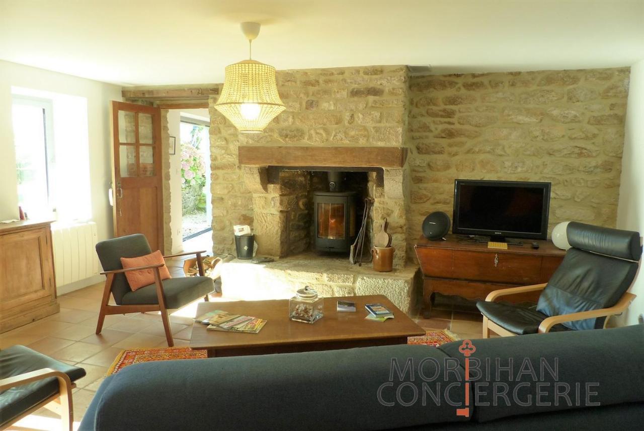 Belle Longere En Campagne A Larmor Baden Villa Exterior photo