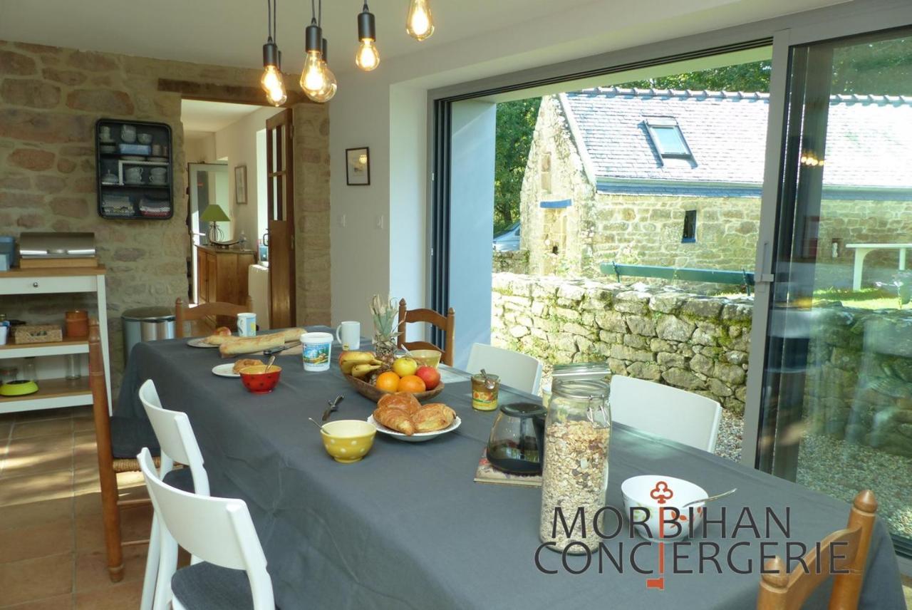 Belle Longere En Campagne A Larmor Baden Villa Exterior photo