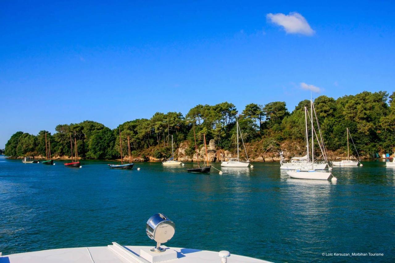Belle Longere En Campagne A Larmor Baden Villa Exterior photo